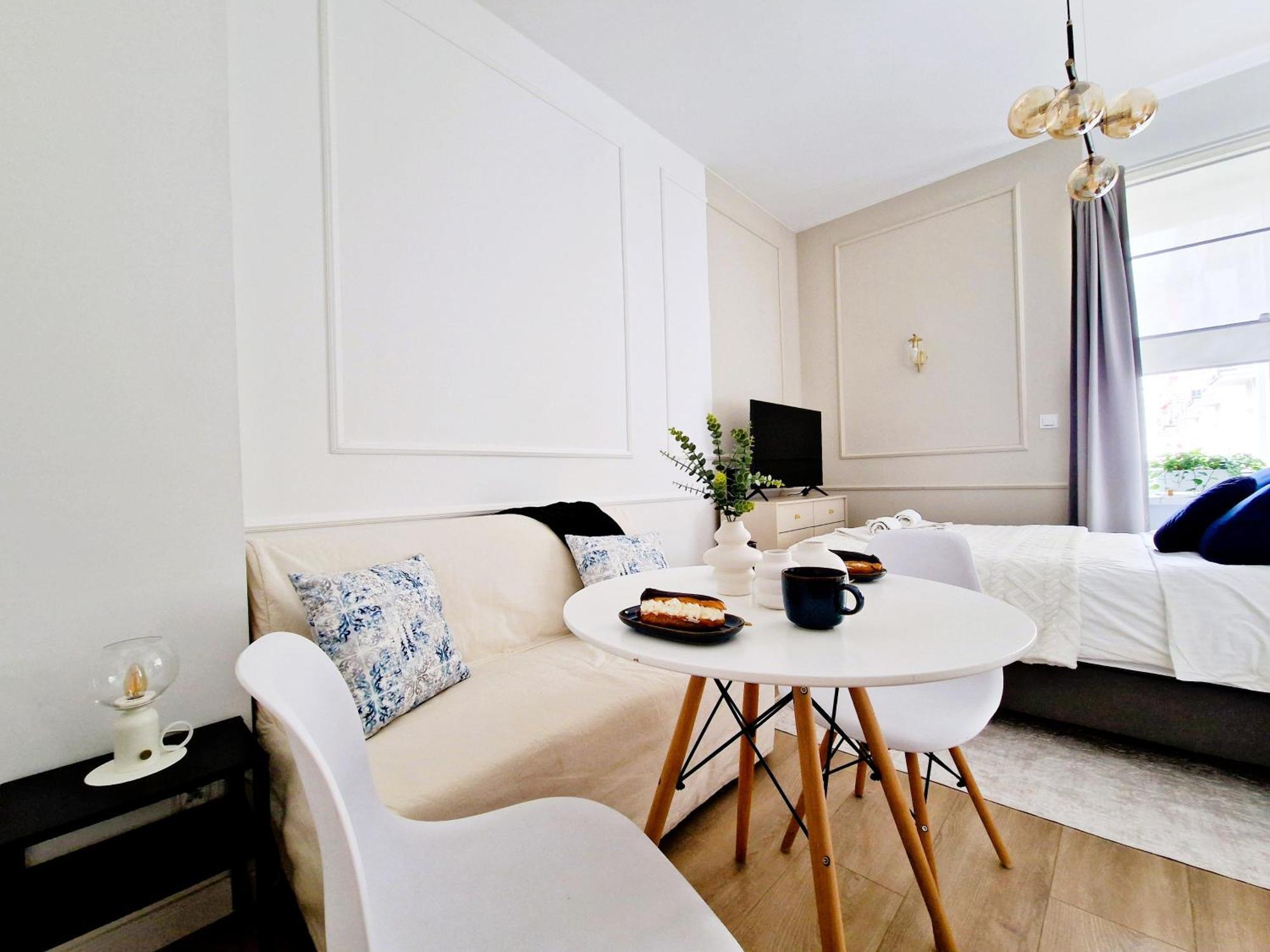 J&w Grojecka Glam Flat Leilighet Warszawa