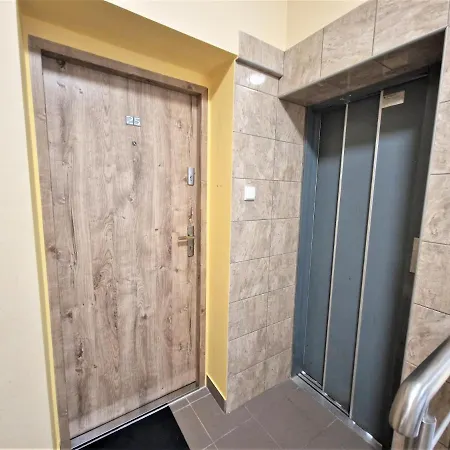 J&W Apartments Grojecka Glam Flat Warsaw Exterior photo